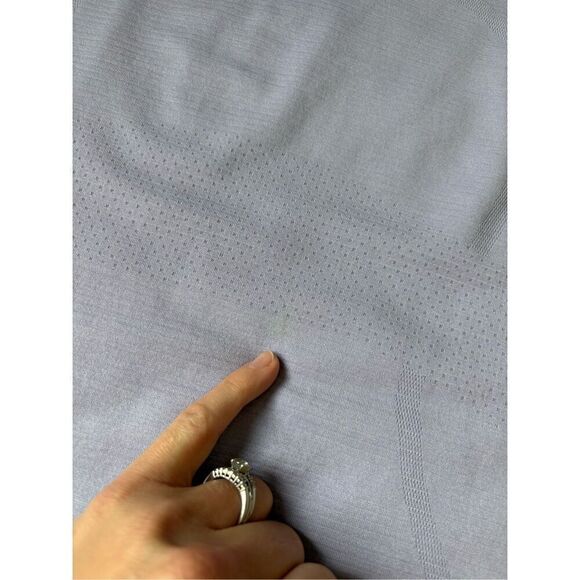 Lululemon Swiftly Tech Short Sleeve Shirt Size 8 Purple hip length - Picture 4 of 7